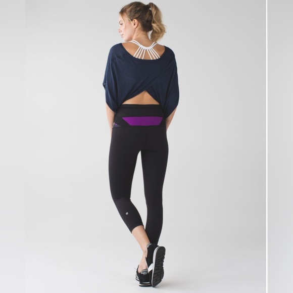 Lululemon Wunder Under Crop (Hi-Rise) - size 4 - Picture 2 of 7